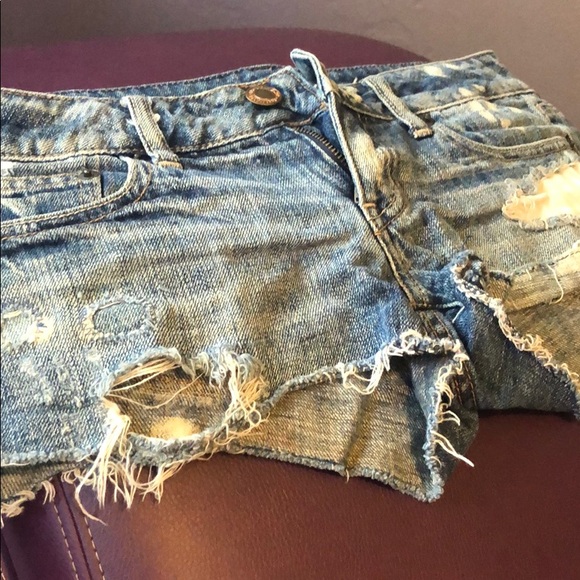 American Eagle distressed jean shorts - Picture 1 of 5